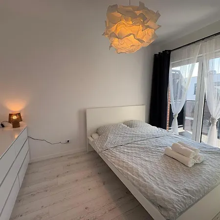 Centrum Z Miejscem Garazowym Apartment Praust